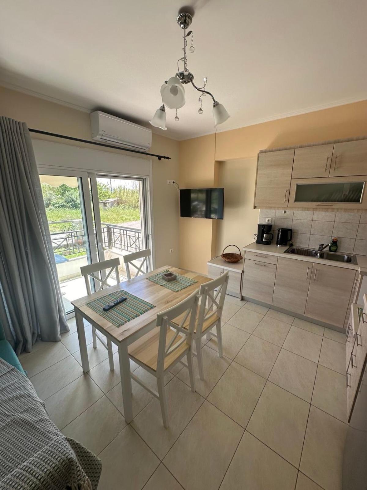 R Apartment Nafpaktos Zewnętrze zdjęcie